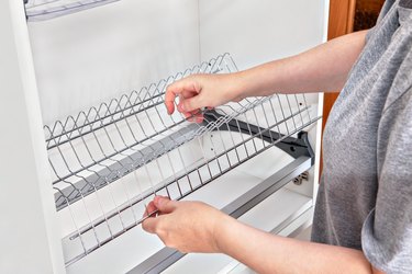 How to Remove Wire Shelves - Handmade Weekly