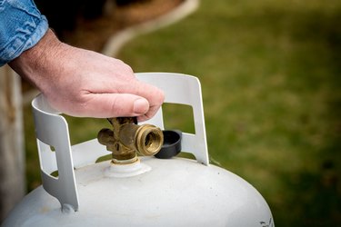 How to Change a Propane Tank on a Gas Grill