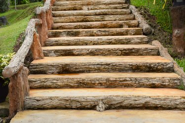 Steep steps, The stairs lead to some upper-level vineyard t…