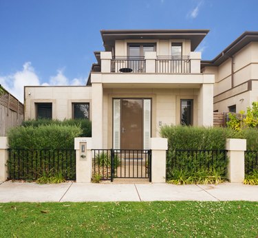 Facade of a contemporary townhouse in Melbourne Australia