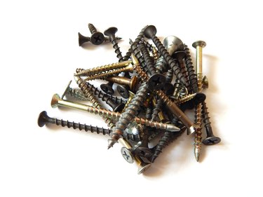 Wood Screw Vs Metal Screw - ElectronicsHub USA