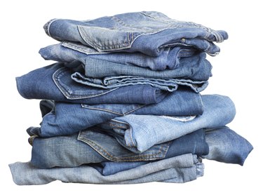 Washing new store jeans in vinegar