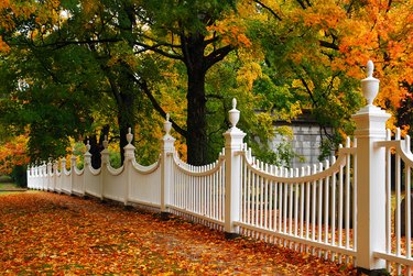 How to Install a Fence on Unlevel Ground