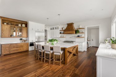 How to Touch Up Wood Kitchen Cabinets