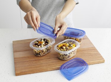 How to Remove Smells From Tupperware