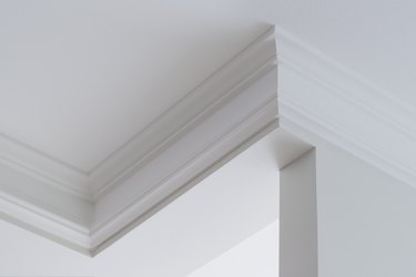 Ceiling moldings in the interior, intricate corner