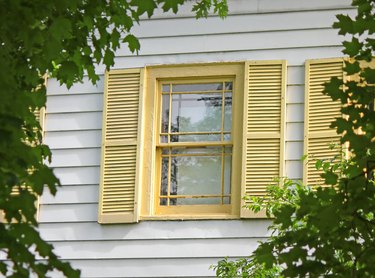 Siding, window, shutters.