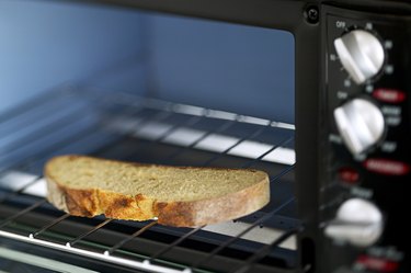 Oven toaster outlet uses