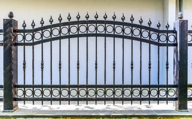 How to Install a Fence on Unlevel Ground