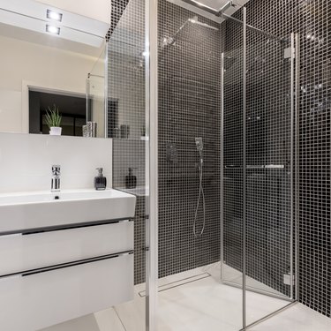 Bathroom in black and white