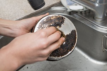 How to Clean Tarnish From Aluminum Hunker