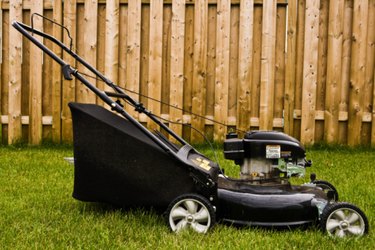 Bagger best sale lawn mower