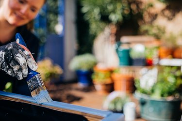 Painting diy flower pot outdoor.