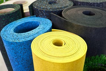 Plastic rubber floor coverings for sport gym