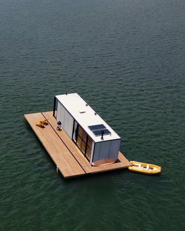 floating house on water