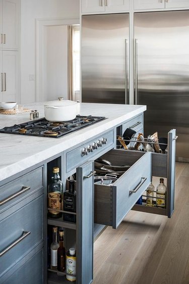 gas stovetop in kitchen island