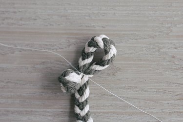 Tying braided garland into a loop