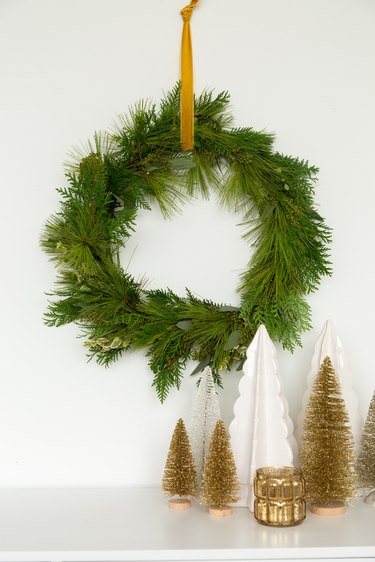 how to make a DIY Foraged Holiday Wreath