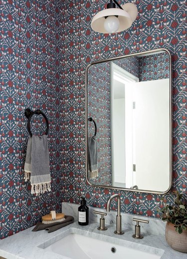 small bathroom wallpaper with small pattern