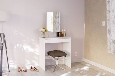 Chique Miami Vanity with mirror and upholstered stool