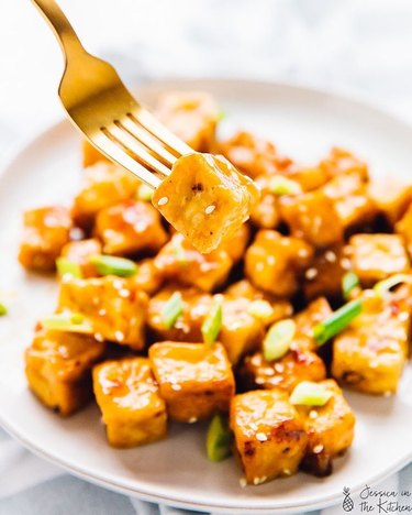 Jessica in the Kitchen Orange Air Fryer Tofu