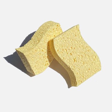 Zero Waste Outlet 2-Pack Biodegradable Plastic-Free Cellulose Sponges