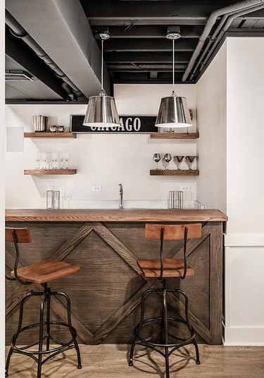 Garage bar ideas with industrial and rustic elements