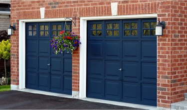 9 Modern Exterior Doors That Make Coming Home Feel Like a Red