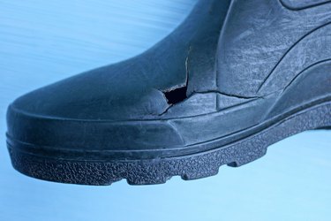 How to Repair a Shoe With Rubber Cement