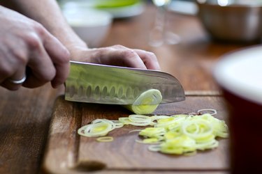 Slicing a leek.