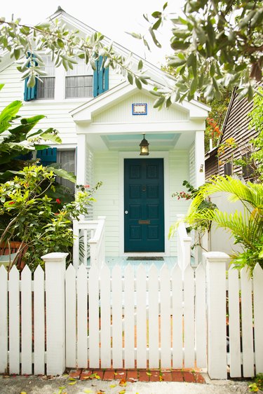Quaint house and white picket fence in Miami, Florida