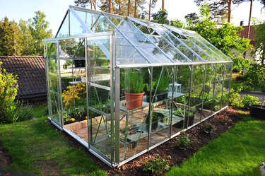 Garden greenhouse