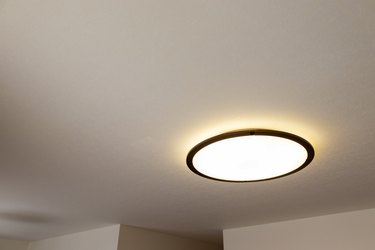Light mounted on the ceiling in the room