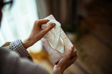 Boxes for paper handkerchiefs - kleenex made with cardboard 