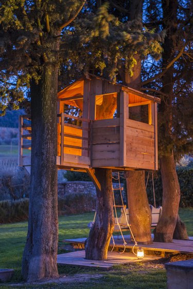 Fiano, treehouse for kids