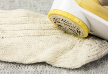 How to Remove Lint from Clothes