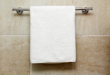 What is the Best Towel Bar Height?