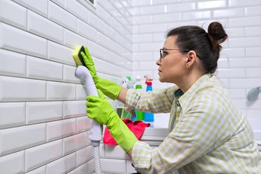 How to Steam Clean Walls