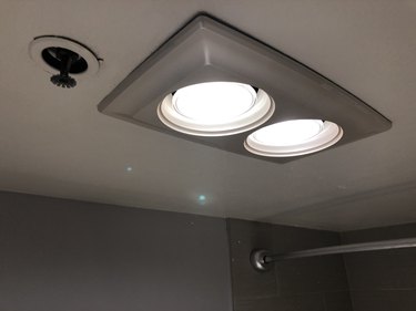 Bathroom heat lamp