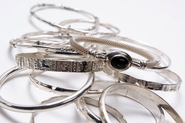 How to clean hot sale tiffany silver bracelet