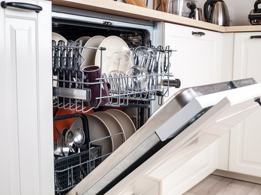 Did You Know Your Dishwasher's Top Rack Adjusts To Fit Large Items?