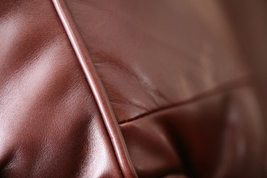 Microfiber Vs. Leather Sofas