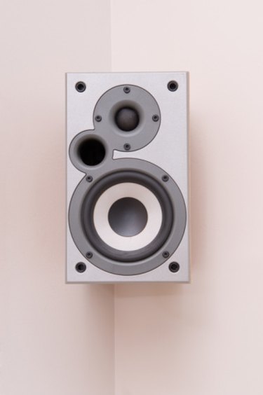 Mixing 4 and hot sale 8 ohm speakers