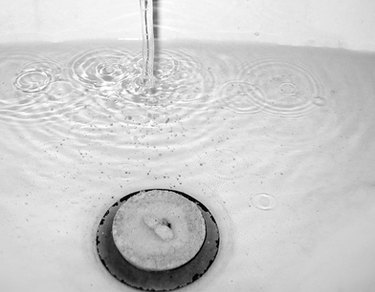 How to Close the Shower Drain to Take a Bath