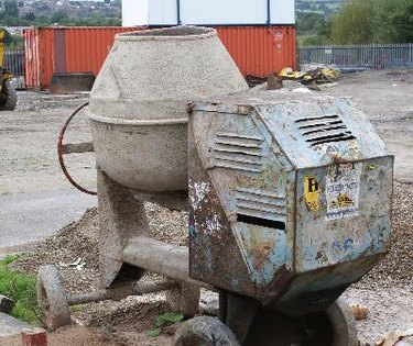 Cement mixer