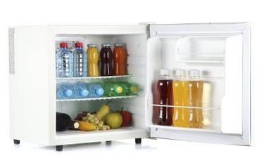 Your Hotel Mini Fridge Isn't Cold Enough to Store Leftovers