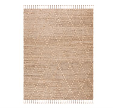 diamond-patterned jute rug with fringe