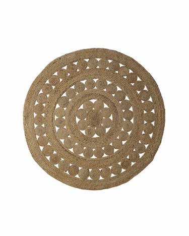 round jute rug with circles throughout