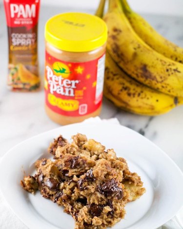 A Dash of Megnut's Slow Cooker Chocolate Peanut Butter Banana Oatmeal Bake