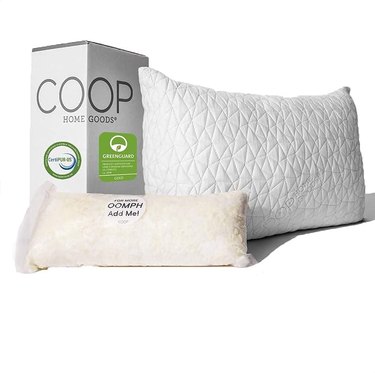 coop box with pillow and filling bag